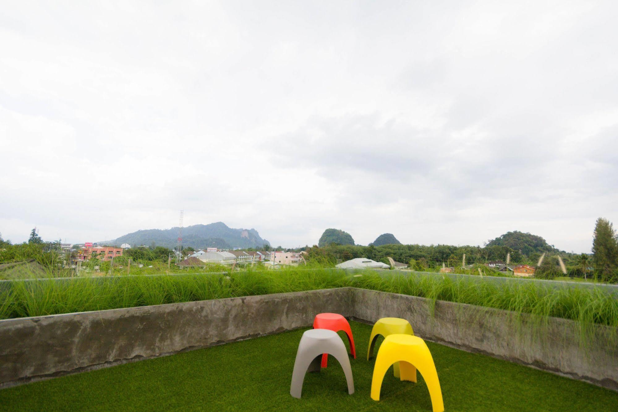 Oyes Hostel Krabi town Εξωτερικό φωτογραφία