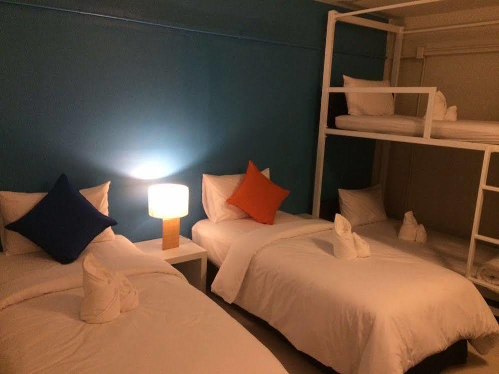 Oyes Hostel Krabi town Εξωτερικό φωτογραφία
