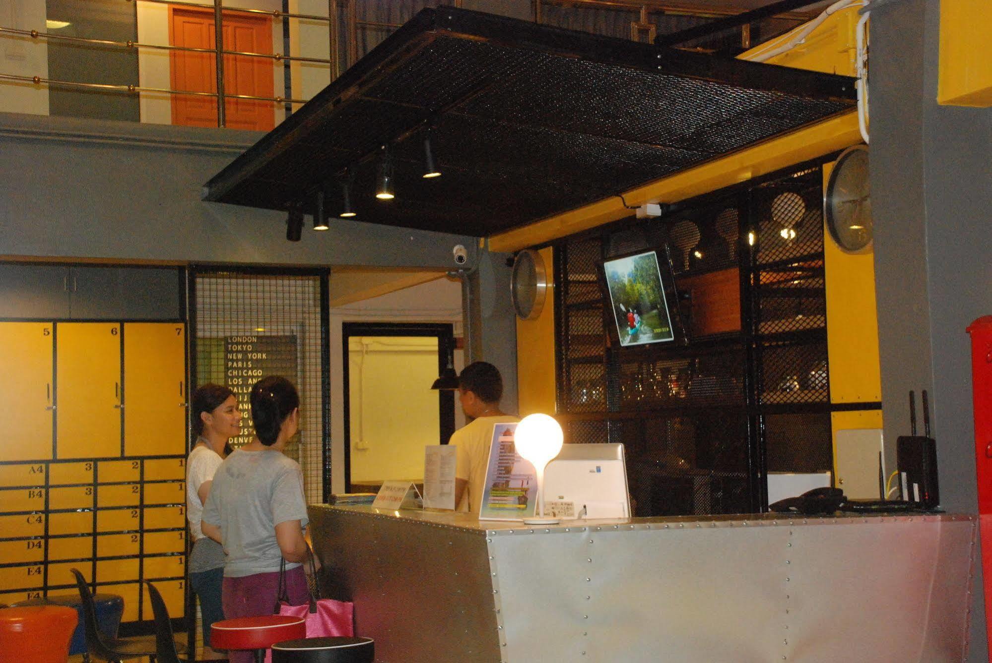 Oyes Hostel Krabi town Εξωτερικό φωτογραφία