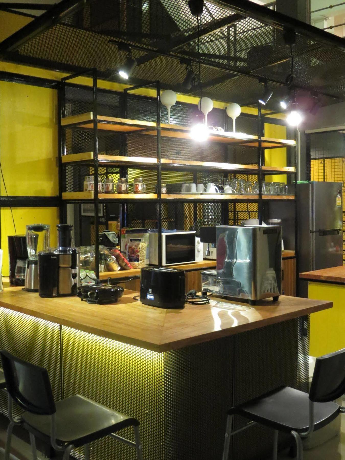 Oyes Hostel Krabi town Εξωτερικό φωτογραφία